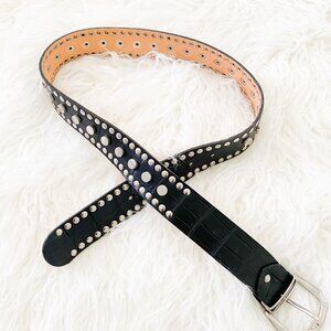 ⭐️ VINTAGE Made in Italy Genuine Leather Belt Stud